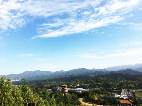 鲁山