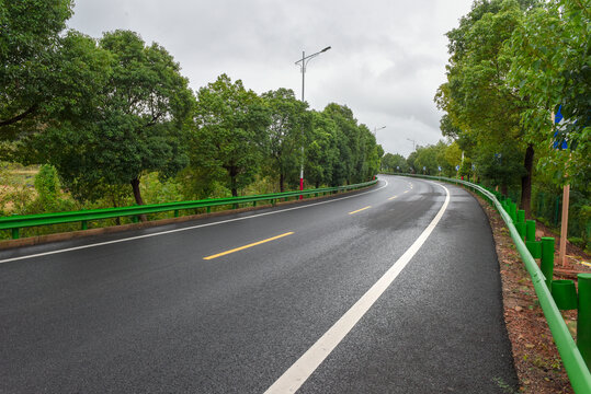 柏油路