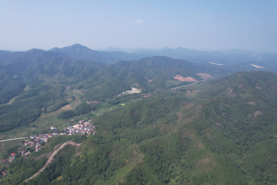 大山村落航拍