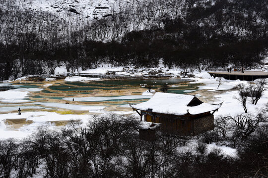 冬天的四川黄龙景区