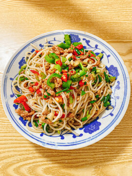 肉丝炒粉