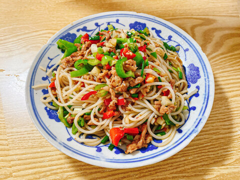肉丝炒粉