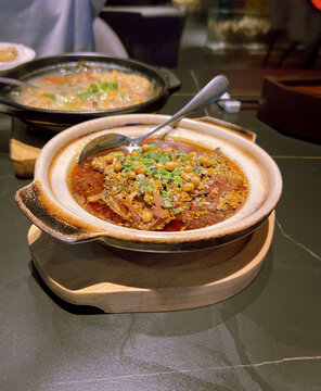 麻辣血旺