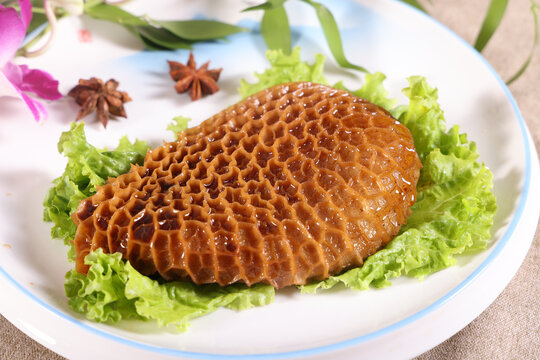 卤牛肚