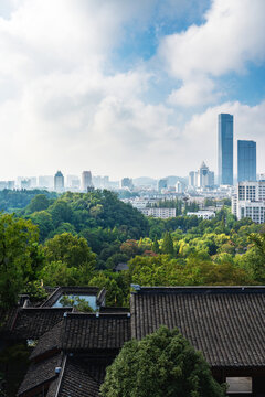 北固山视角下的镇江城市风光