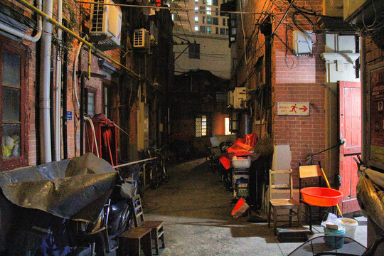 上海老弄堂夜色老上海建筑