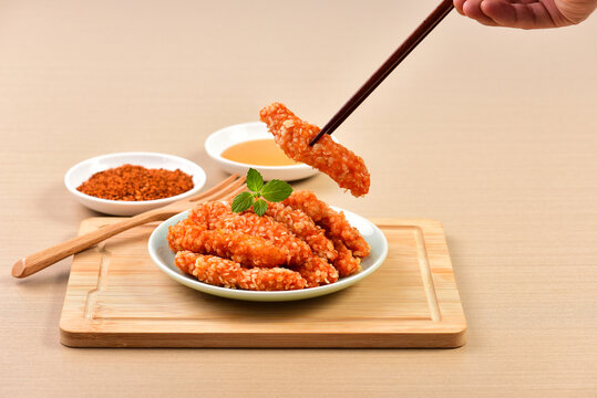 炸鸡柳小吃