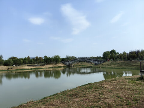 龙溪湖湿地公园