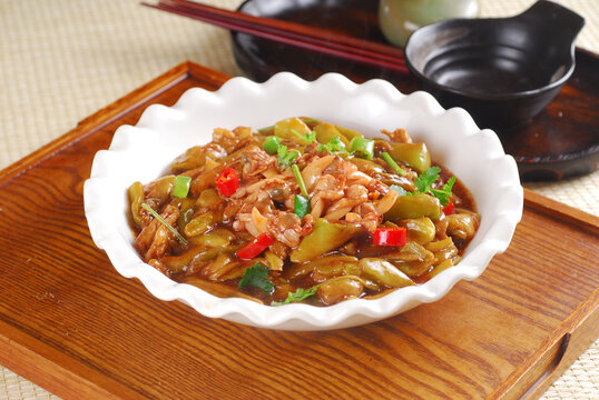 蚬肉炖茄子