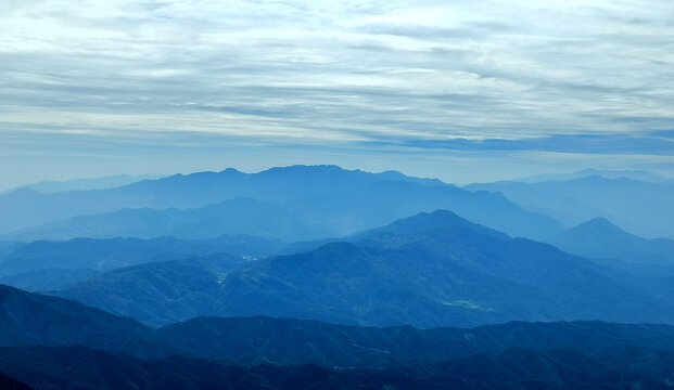 万重山山连山