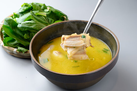 盐水肉下青菜