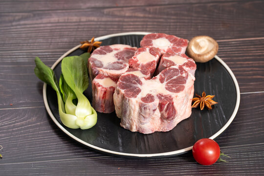 尾骨肉