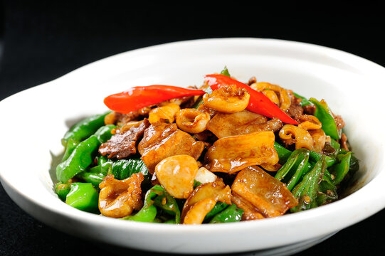 辣椒炒肉炒鲜鲍