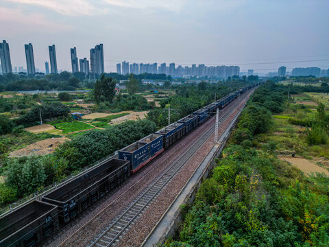 货运铁路集装箱火车
