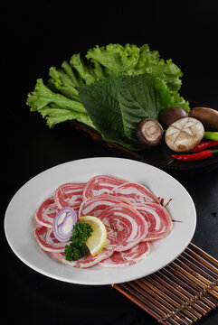 烤羔羊肉