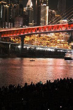 重庆洪崖洞夜景千厮门嘉陵江大桥