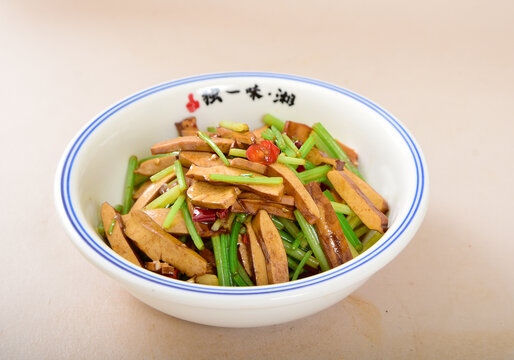 芹菜炒香干