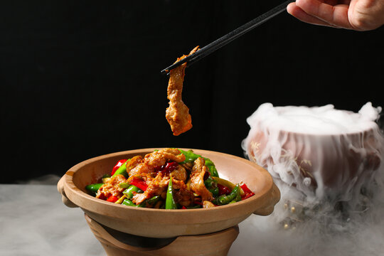 土辣椒小炒肉