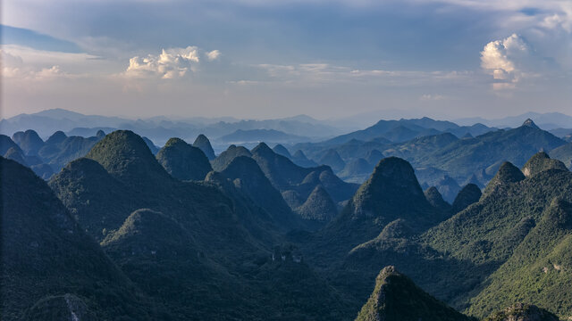 广西省桂林市喀斯特地貌山水风景