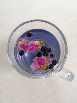 黑枸杞玫瑰茶