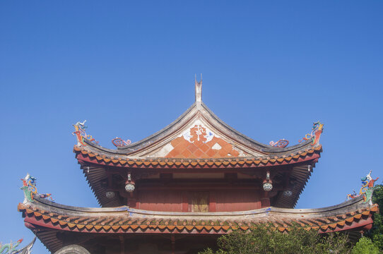 重檐山墙屋顶