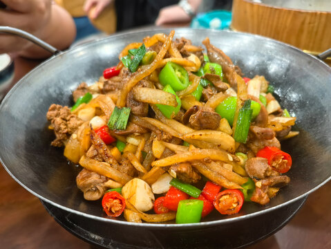 干锅鸡杂