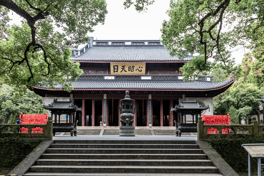 岳王庙岳飞墓