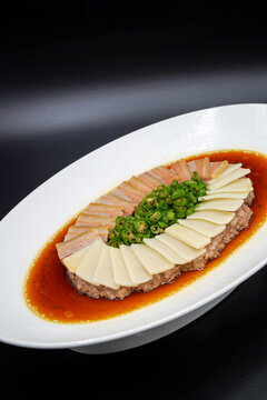 肉酱板香蒸春笋