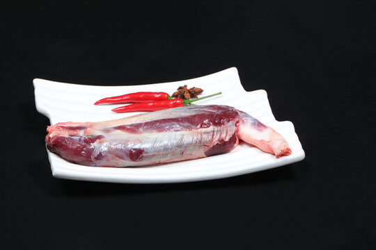 生切羊腿肉