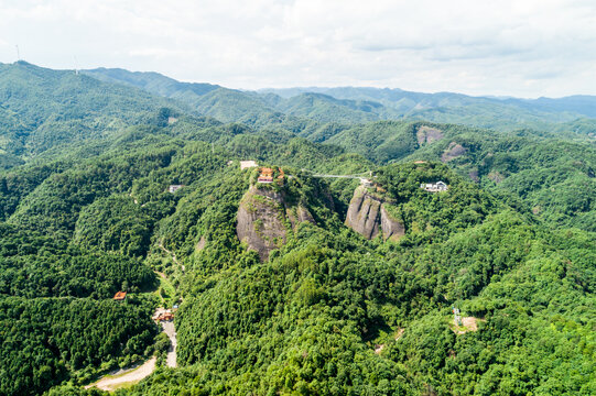 青山