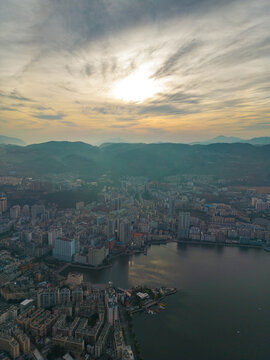 航拍红河州个旧市城市风光