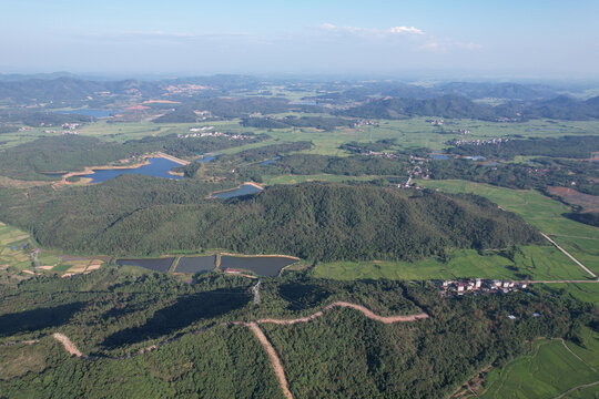 大山水库蓝天农村航拍