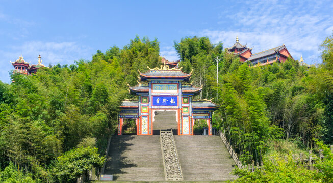 龙吟寺山门
