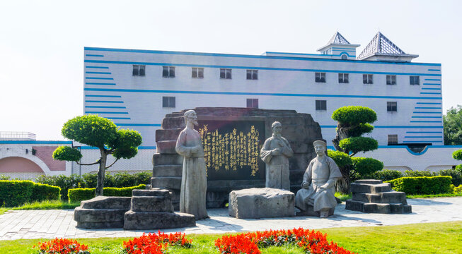 瓶型建筑鹏程广场