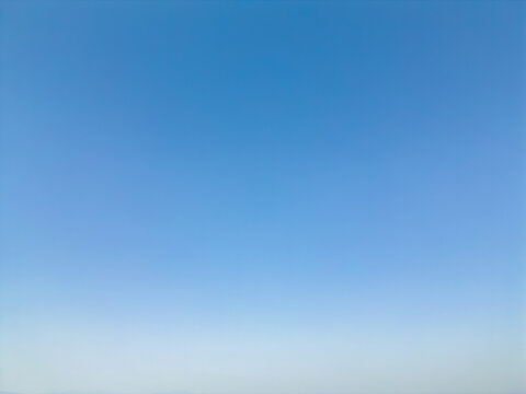 航拍纯净的天空