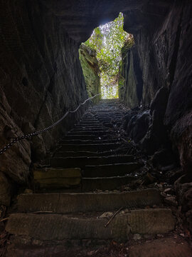 四川威远大堡墩山道