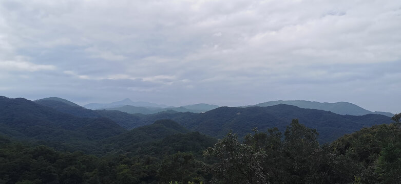 层层山峦