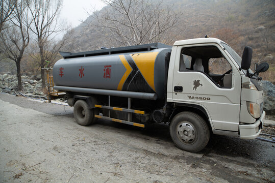 洒水车