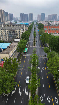 俯瞰航拍城市道路