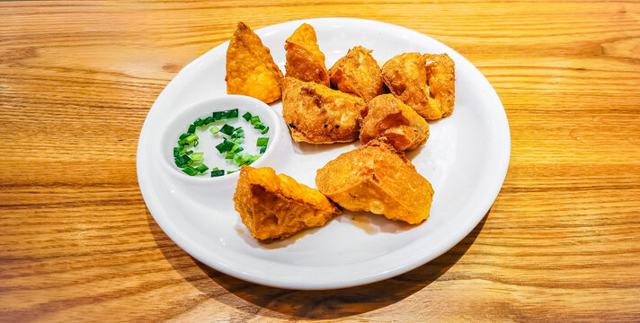 潮汕美食炸普宁豆腐