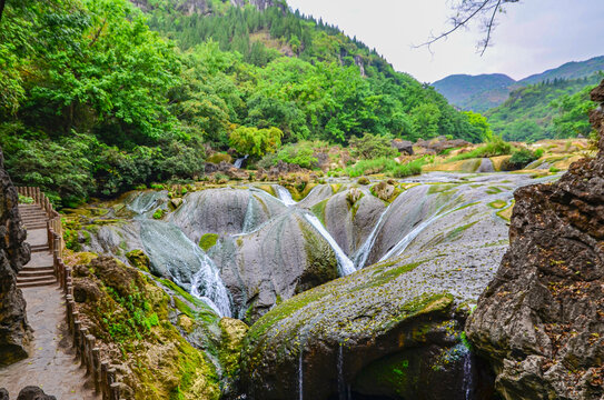 黄果树风景名胜区银链坠潭瀑布