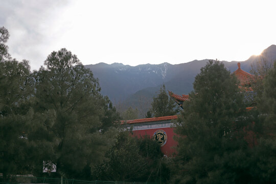大理苍山下的寺庙