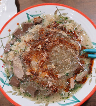 鸭血粉丝汤