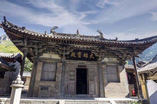 龙门寺大雄宝殿