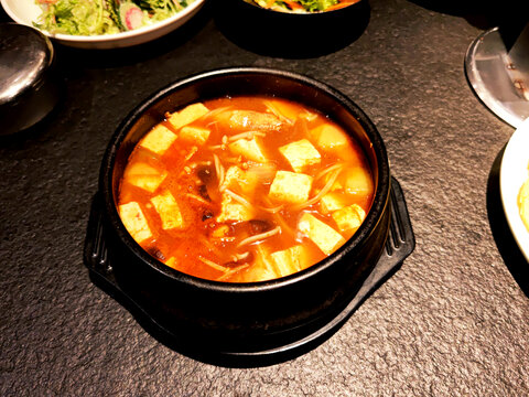 石锅海鲜酱汤