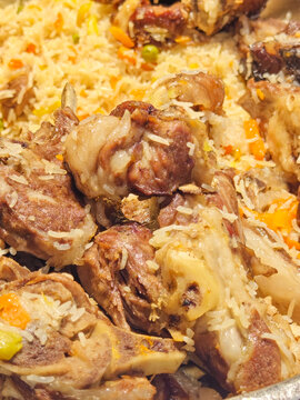 羊肉手抓饭