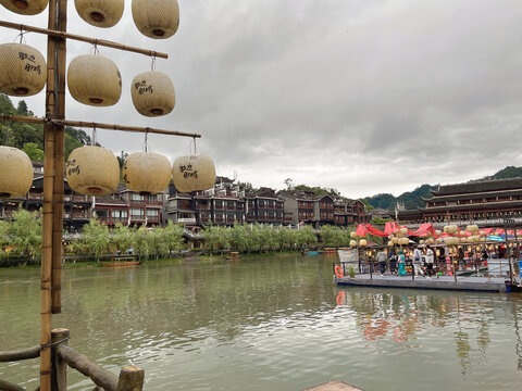 凤凰古城