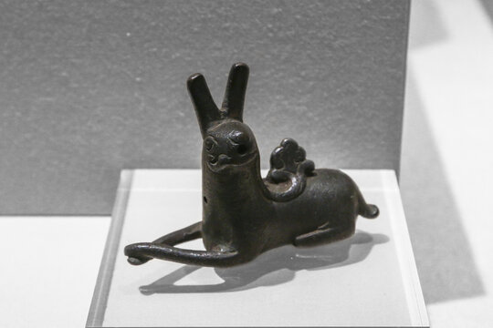 元代兔形铜镇纸