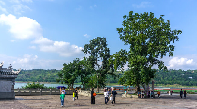 李庄沿江风光