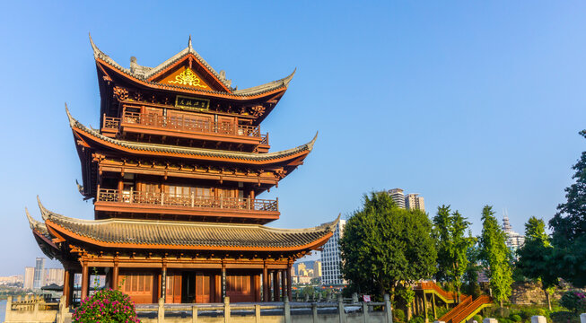 夹镜楼风采